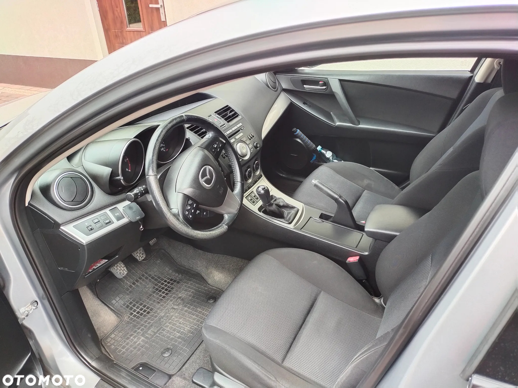 Mazda 3 1.6 CD Exclusive + - 6