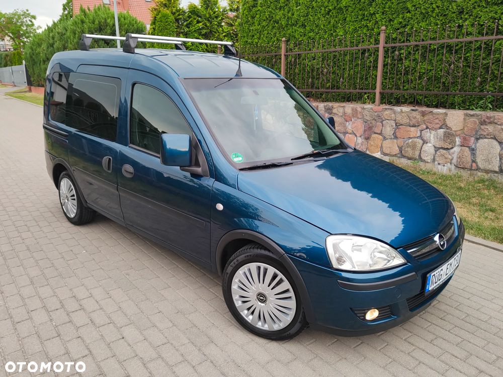 Opel Combo Tour Color Edition - 9