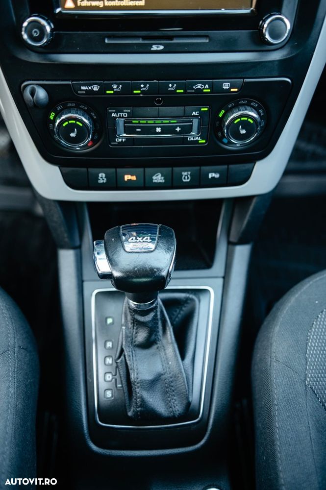 Skoda Yeti 2.0 TDI DSG 4x4 Elegance PLUS EDITION - 31