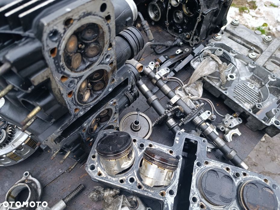 Części silnika Kawasaki GPZ 600 GPX ZX600A głowica cylinder wał E3 - 3