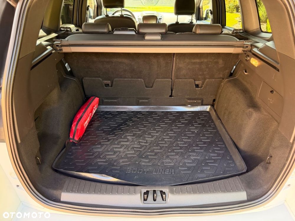 Ford Kuga - 29