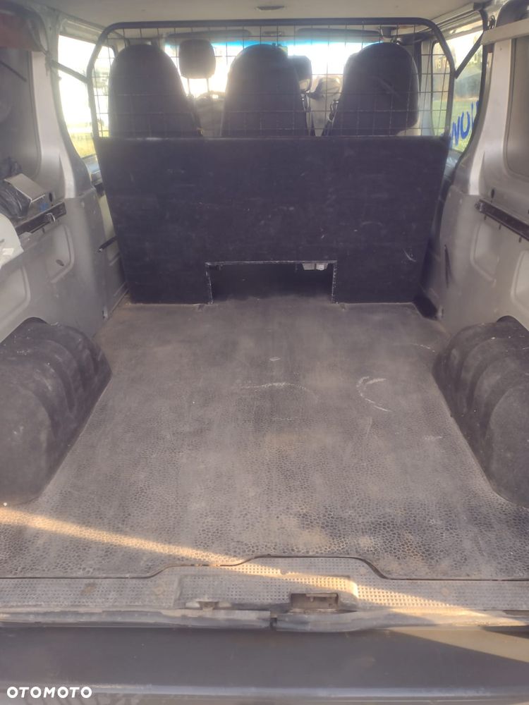 Opel Vivaro L2H1 2.9t - 9