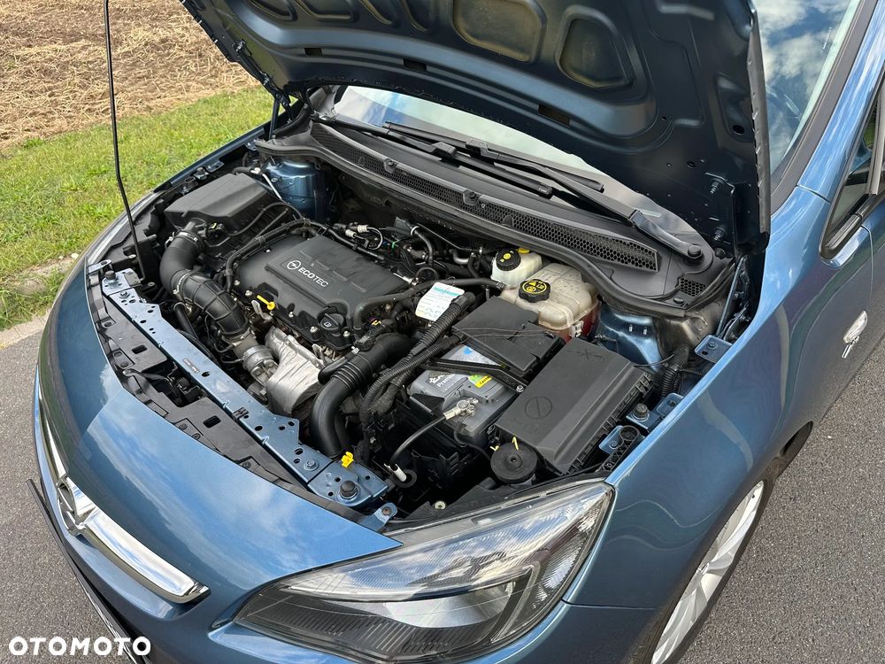 Opel Astra 1.4 Turbo Cosmo - 13