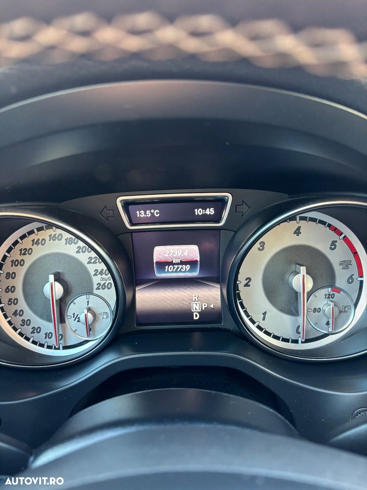 Mercedes-Benz GLA 220 d 7G-DCT - 3