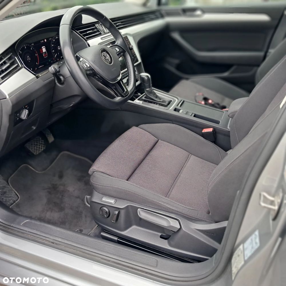 Volkswagen Passat 2.0 TDI BMT Comfortline DSG7 - 11