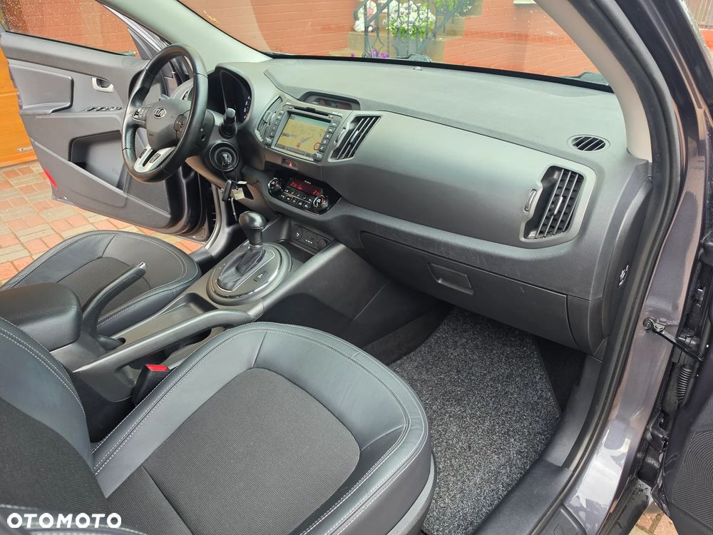 Kia Sportage 2.0 CRDI 4WD Automatik Spirit - 4