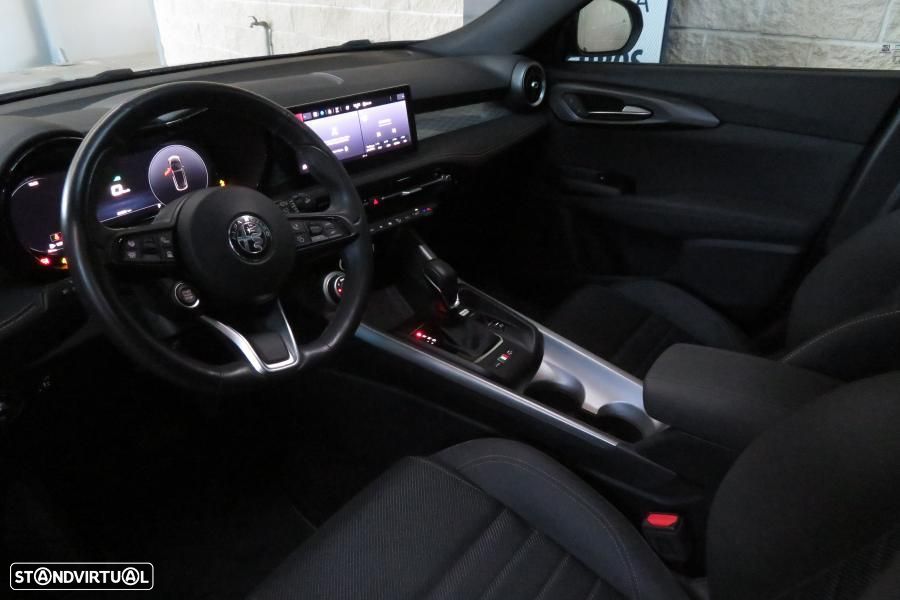 Alfa Romeo Tonale 1.3 Plug-In Hybrid Veloce e-AWD - 5