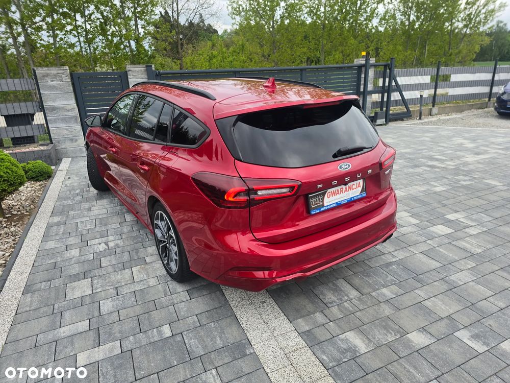 Ford Focus 1.0 EcoBoost Hybrid ST-LINE X - 18