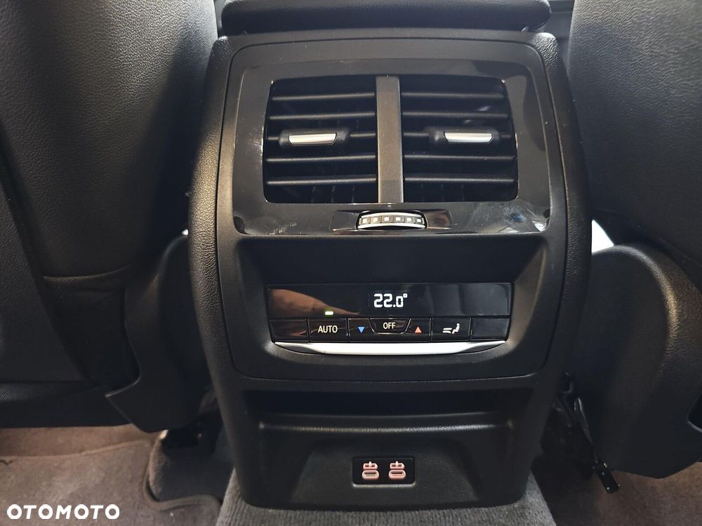 BMW X3 sDrive18d - 19