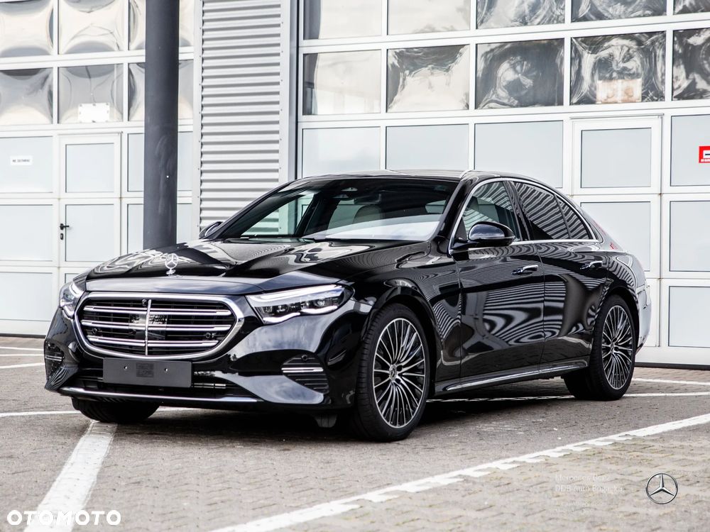 Mercedes-Benz Klasa E 220 d mHEV 4-Matic Exclusive 9G-Tronic - 2