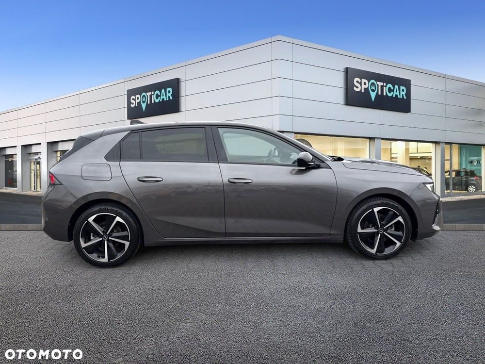 Opel Astra 1.2 T GS S&S - 4