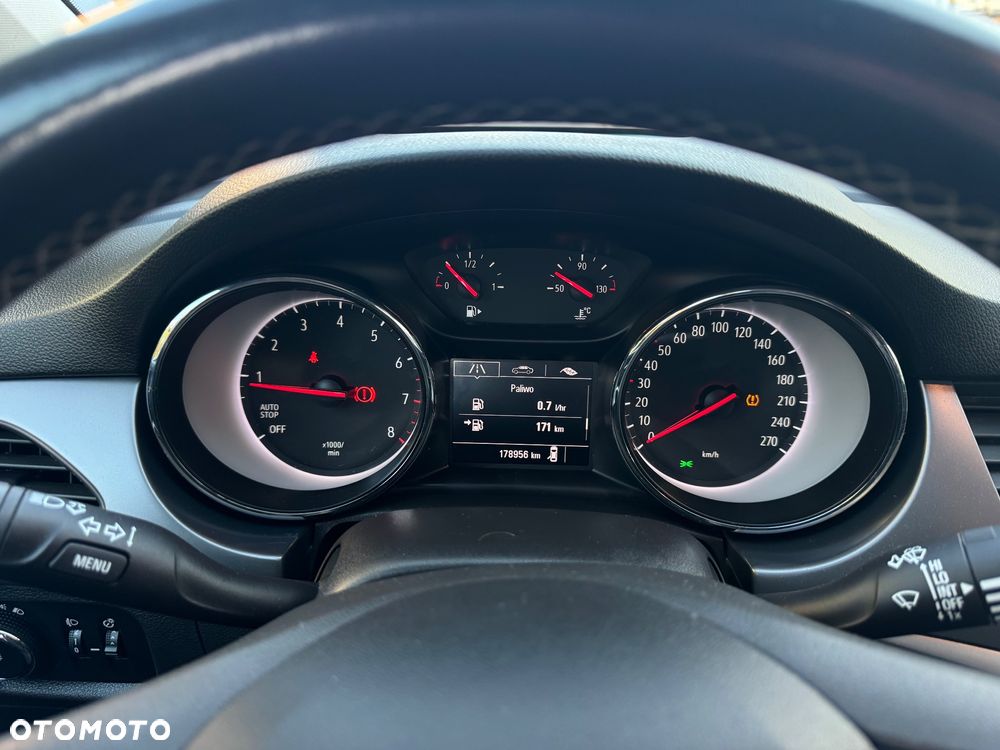 Opel Astra 1.0 T Enjoy S&S - 9