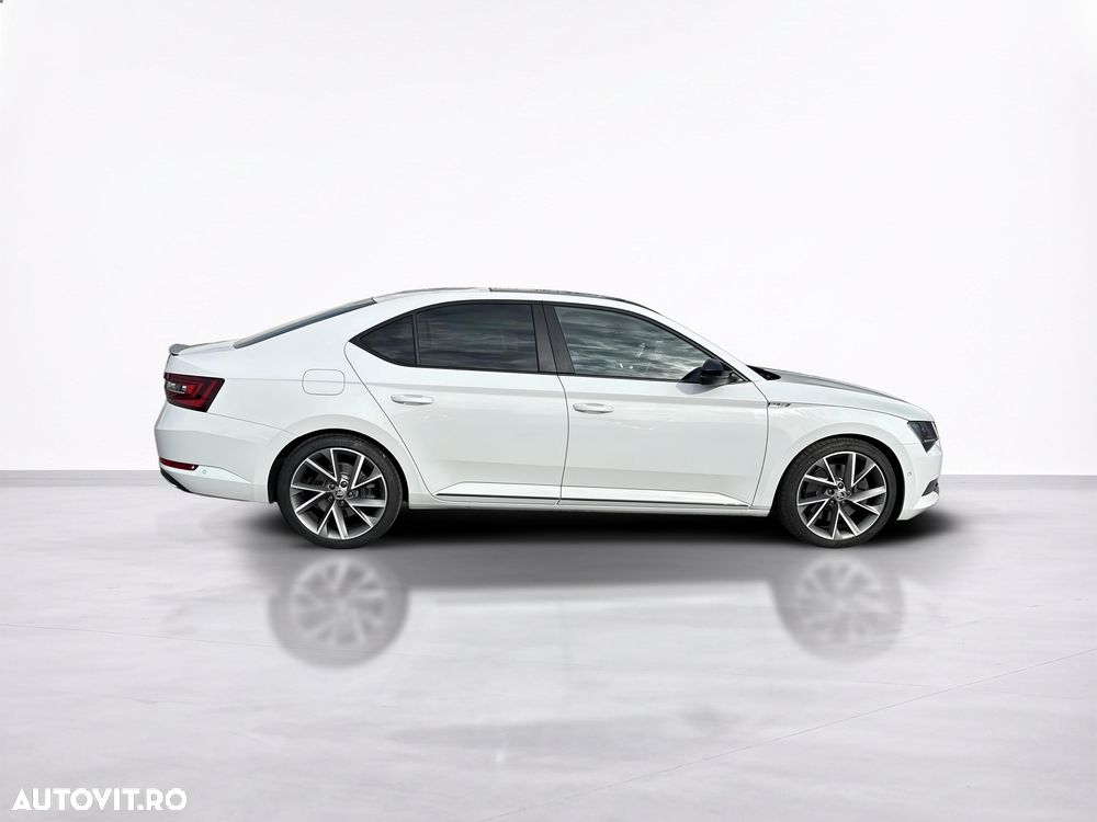 Skoda Superb 2.0 TSI 4X4 DSG Sportline - 6