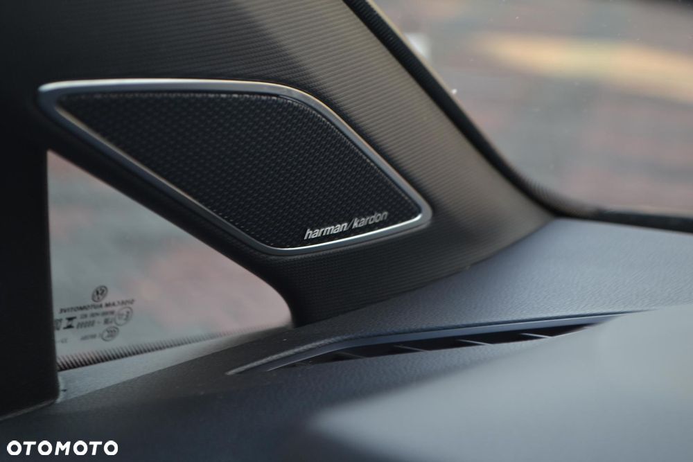 Volkswagen Golf 2.0 TSI 4Motion R DSG - 12