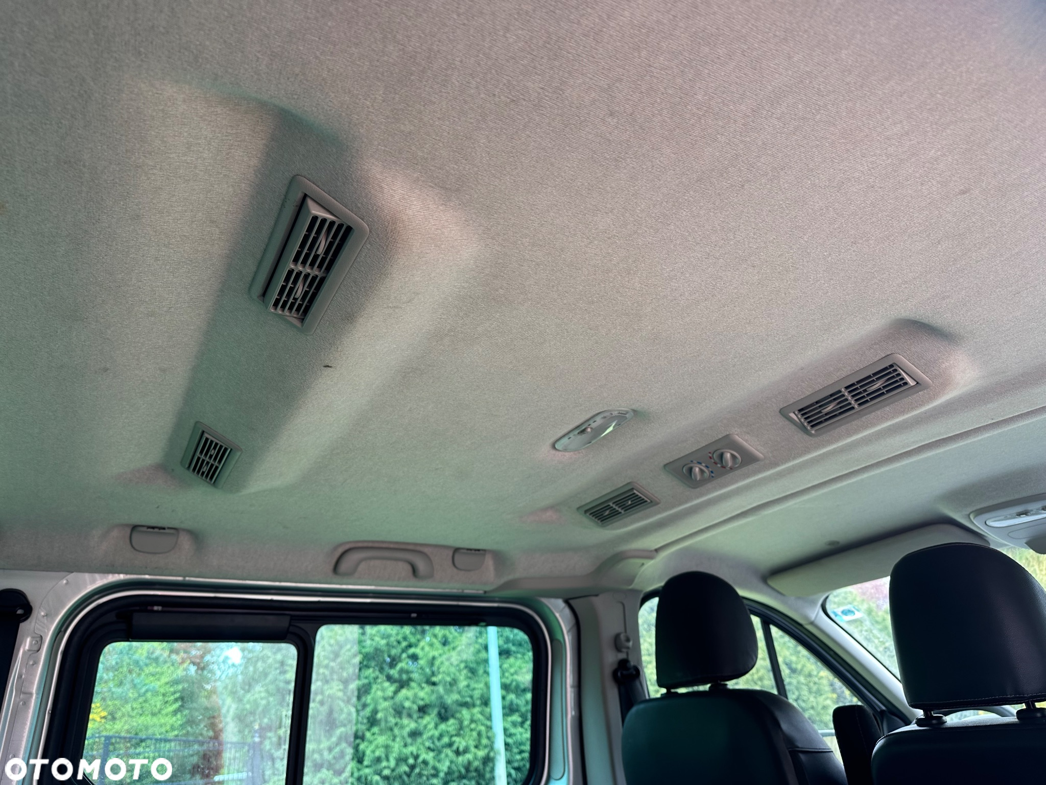 Opel Vivaro - 17