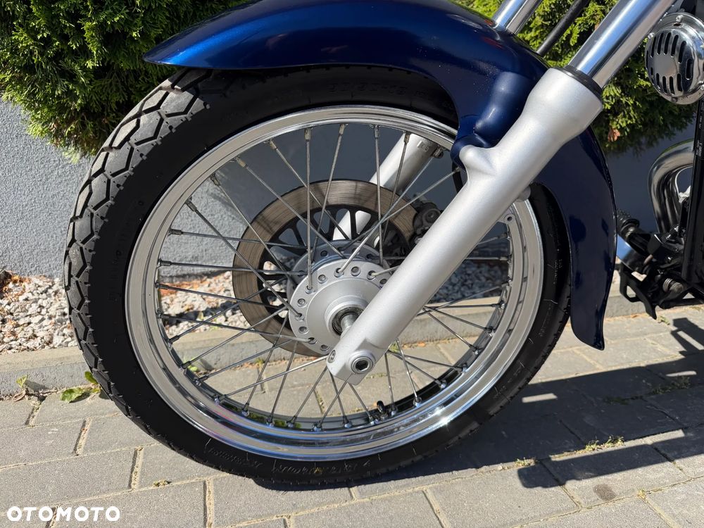 Suzuki Intruder - 32