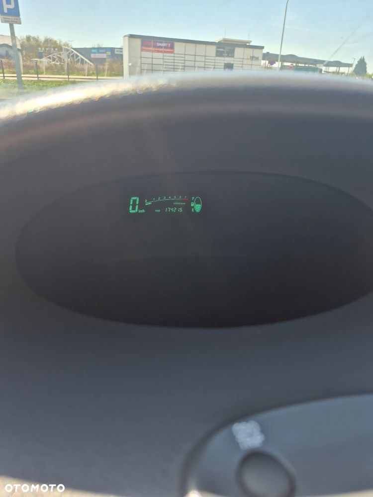 Toyota Yaris 1.0 Luna - 23