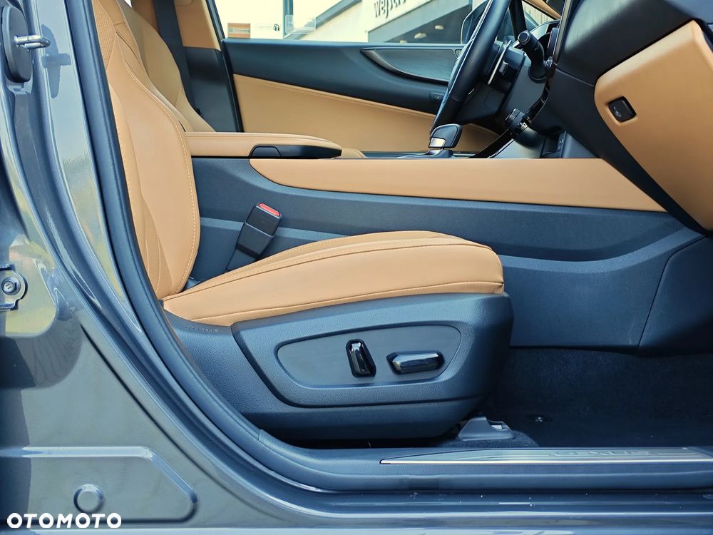 Lexus NX 350h Omotenashi AWD - 15