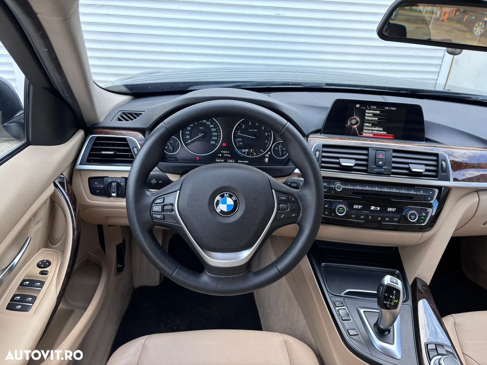 BMW Seria 3 320i Aut. - 2