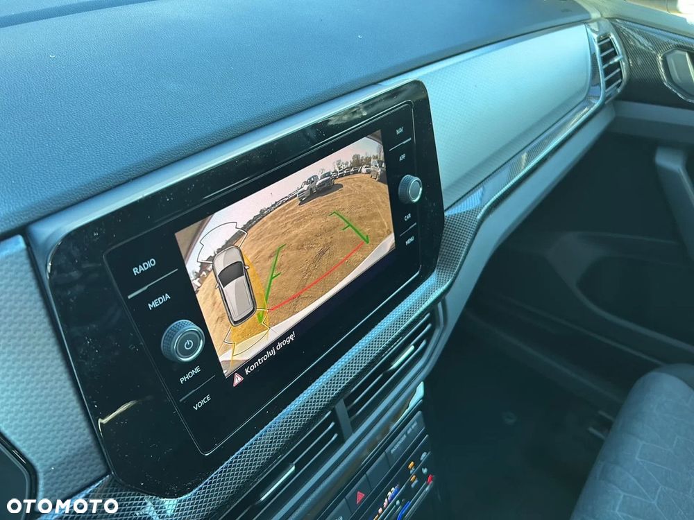 Volkswagen T-Cross - 11