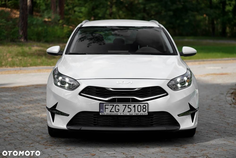 Kia Ceed 1.5 T-GDI Business Line Plus DCT - 1