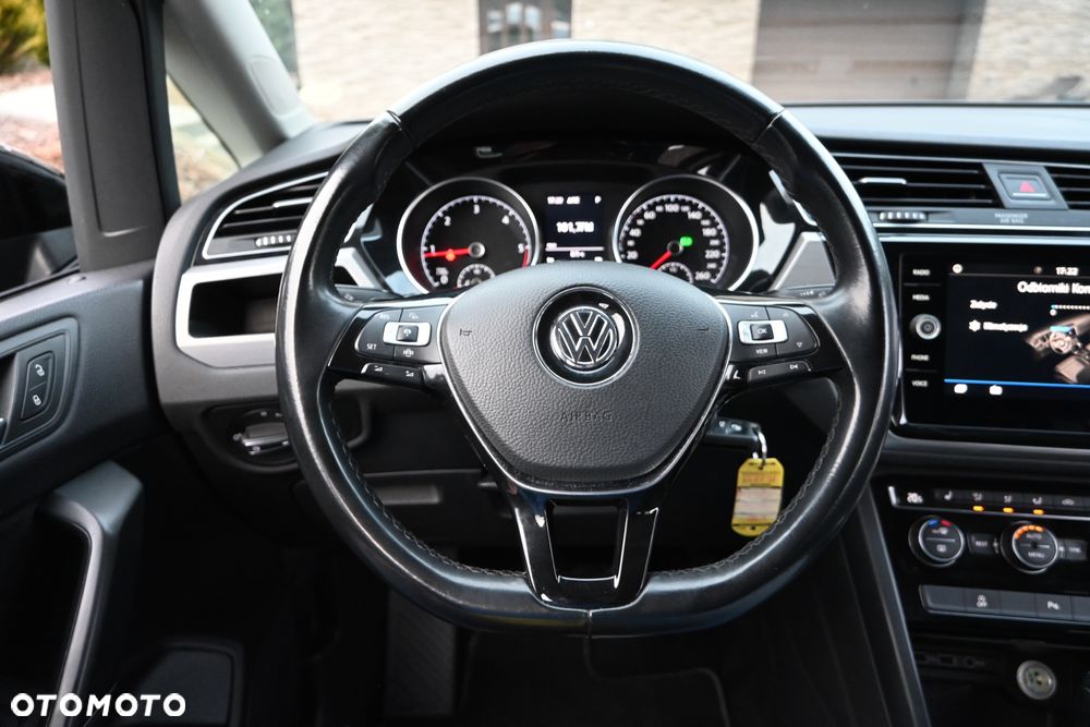 Volkswagen Touran 1.6 TDI SCR (BlueMotion Technology) DSG Comfortline - 32