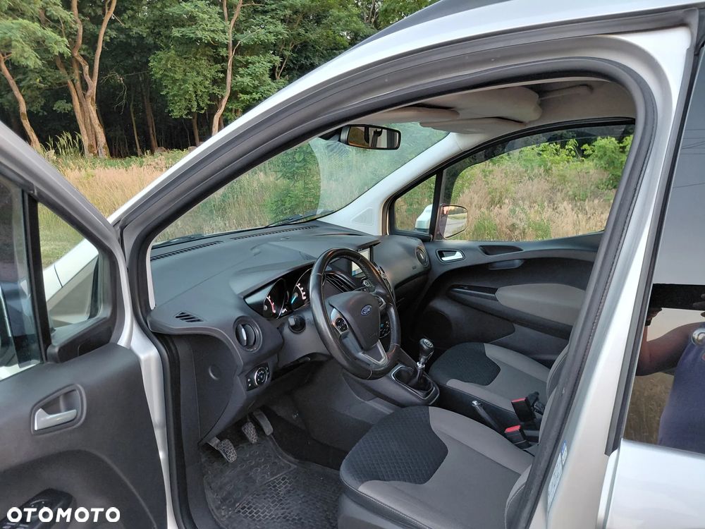 Ford Tourneo Courier 1.0 EcoBoost Sport - 9