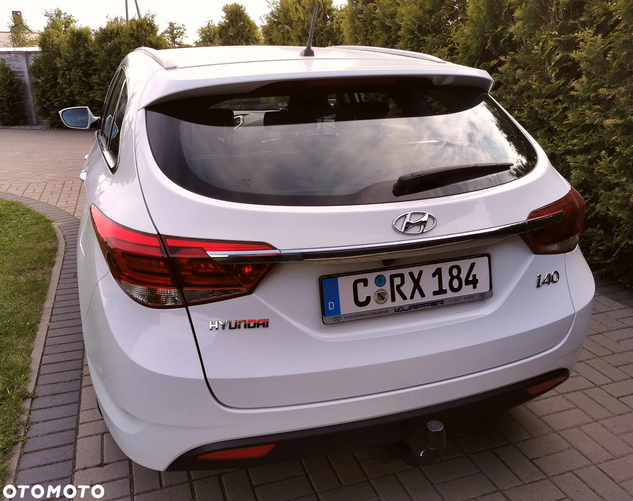 Hyundai i40 Kombi blue 1.6 Family - 12