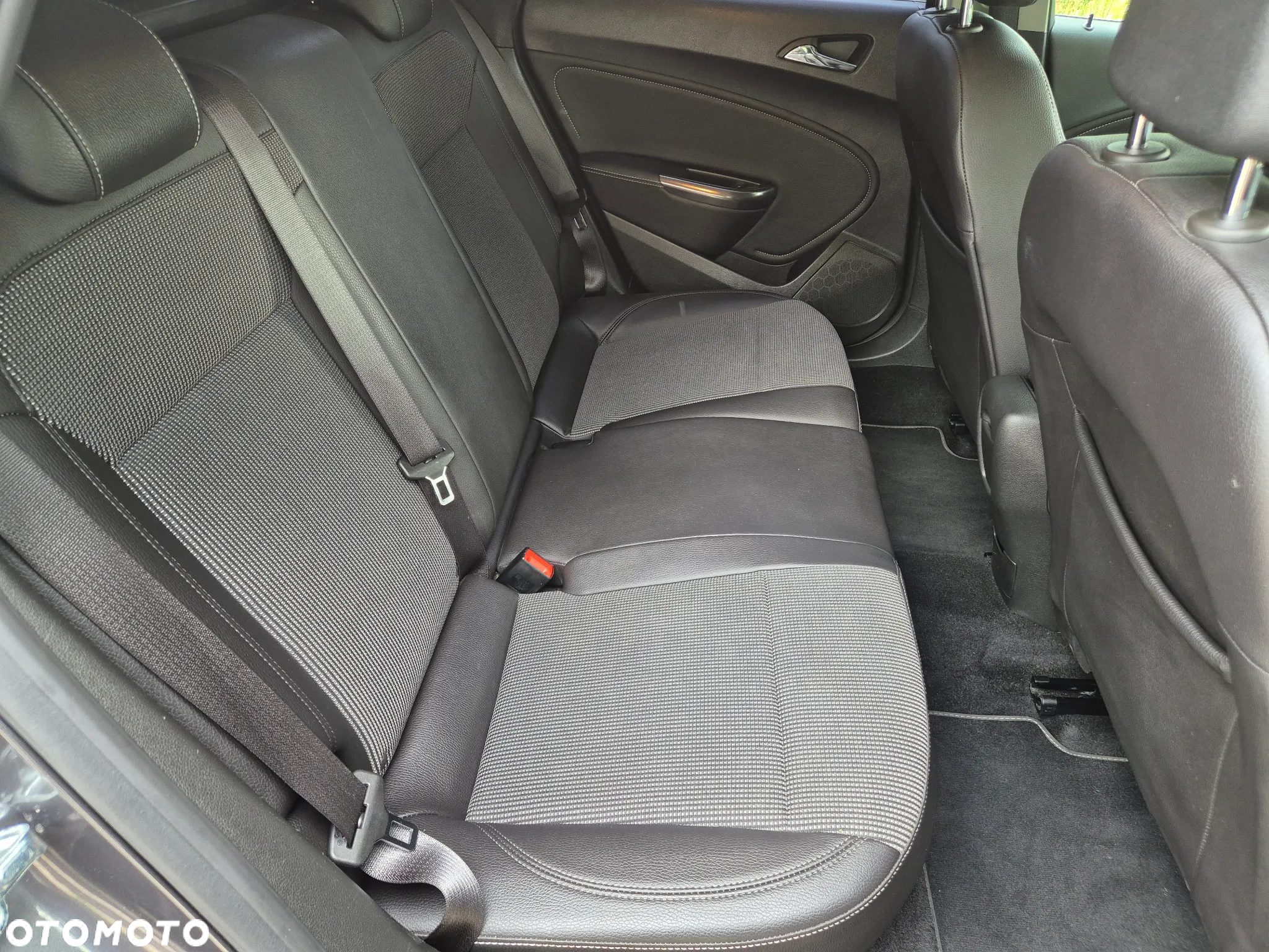 Opel Astra 1.4 Turbo Sports Tourer Automatik Edition - 10