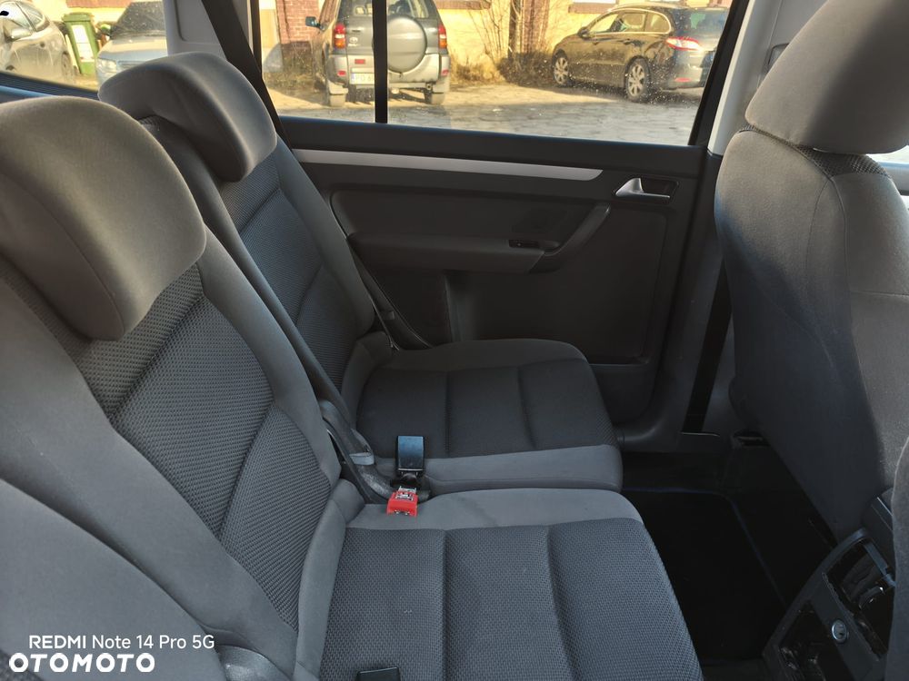 Volkswagen Touran 1.6 TDI DPF BlueMotion Technology Comfortline - 18