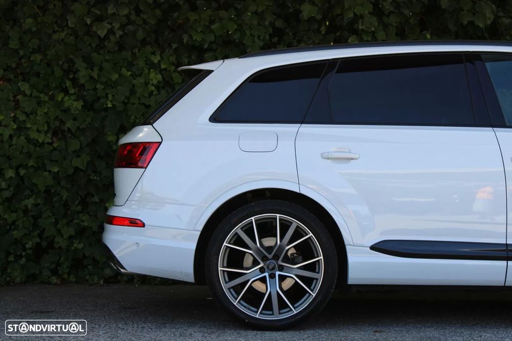 Audi Q7 3.0 TDI quattro S-line Tiptronic - 8