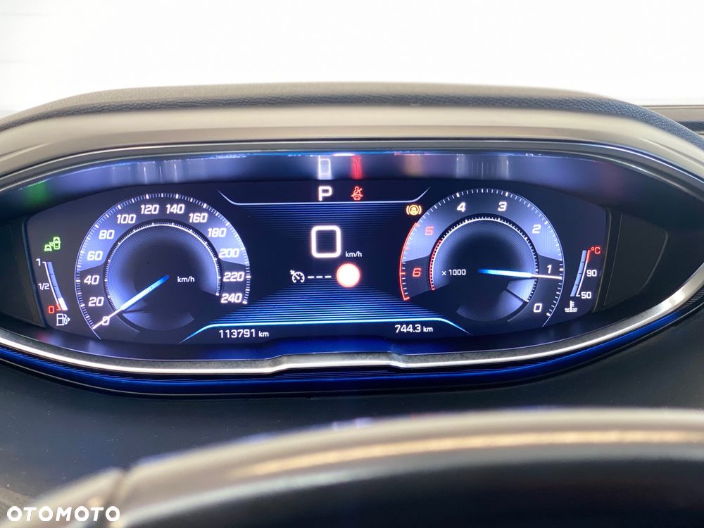 Peugeot 3008 BlueHDi 180 Stop & Start EAT8 Allure - 25