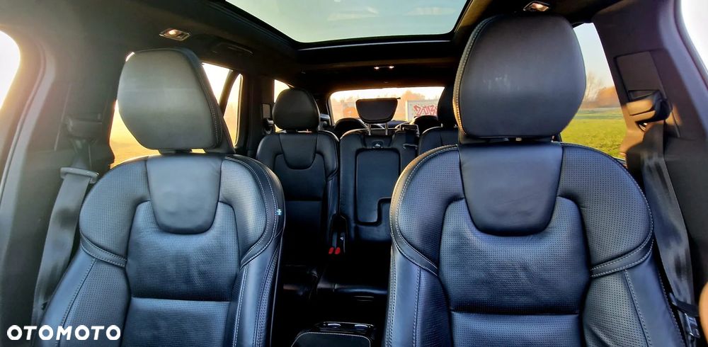 Volvo XC 90 T8 AWD Plug-In Hybrid R-Design 7os - 10