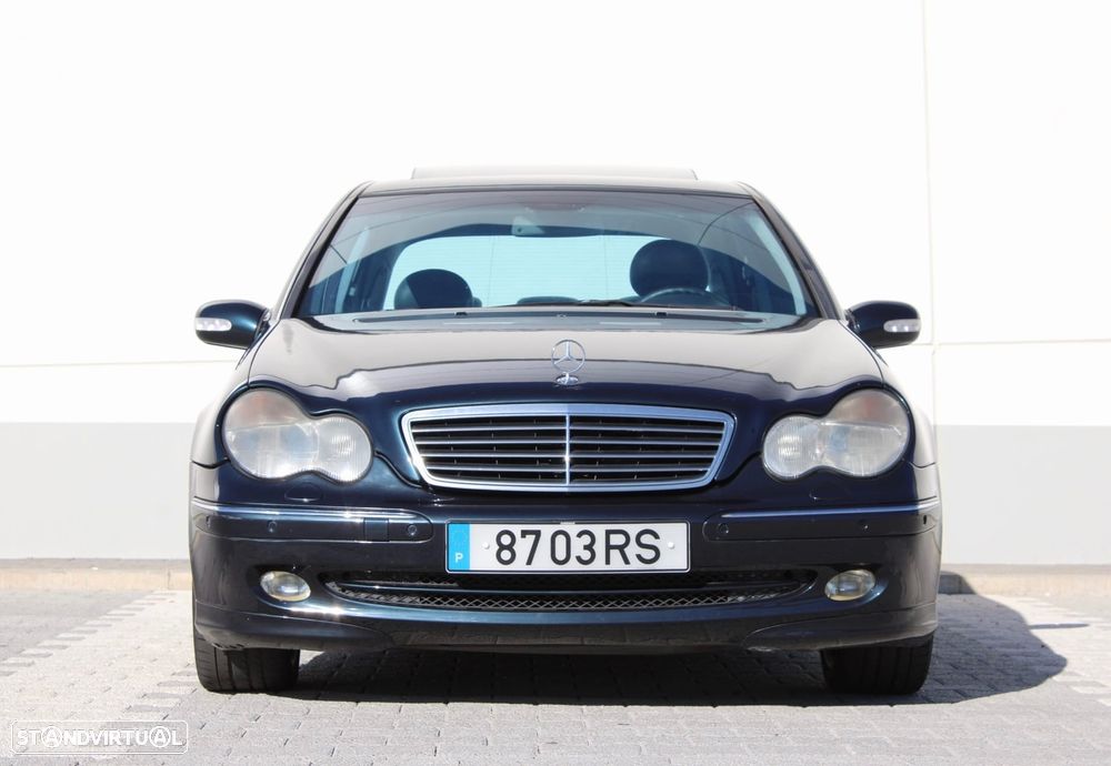Mercedes-Benz C 240 Avantgarde 4-Matic - 2