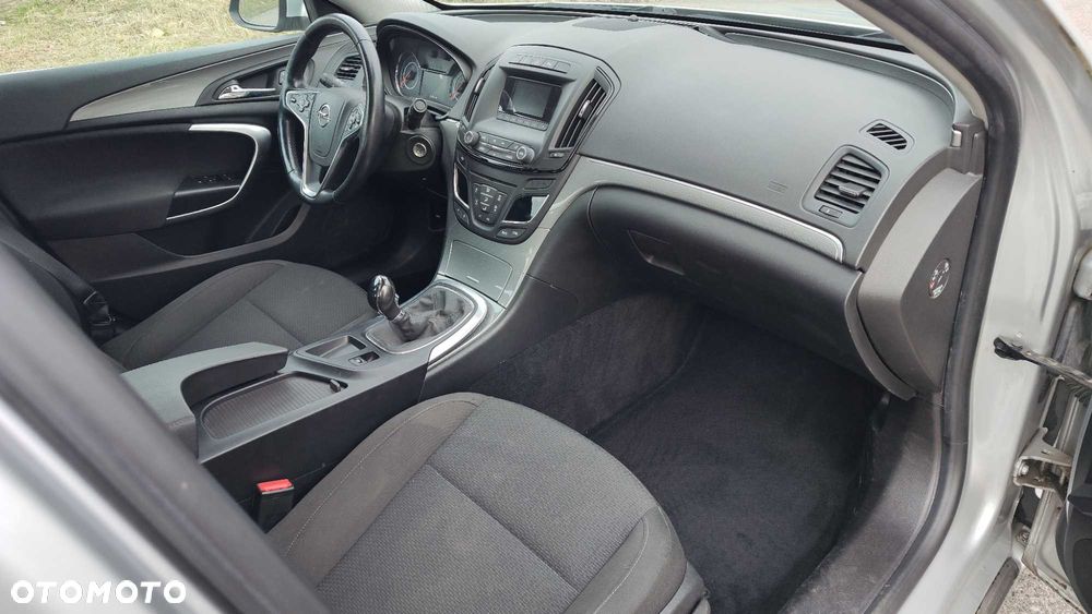 Opel Insignia - 8