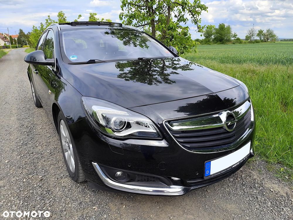 Opel Insignia - 1