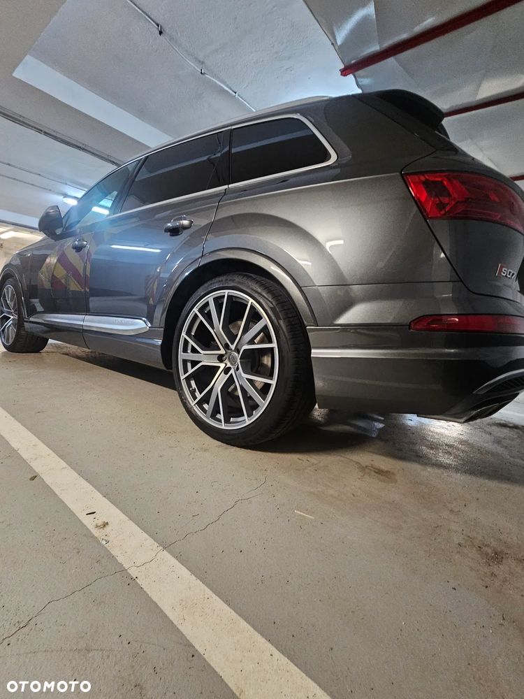 Audi SQ7 - 8