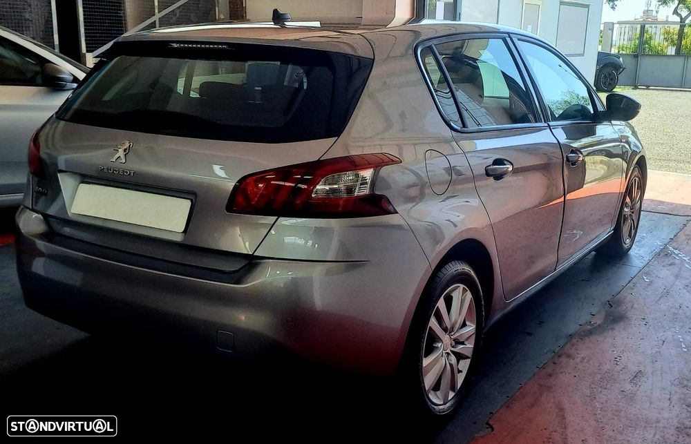 Peugeot 308 1.2 PureTech Style - 13