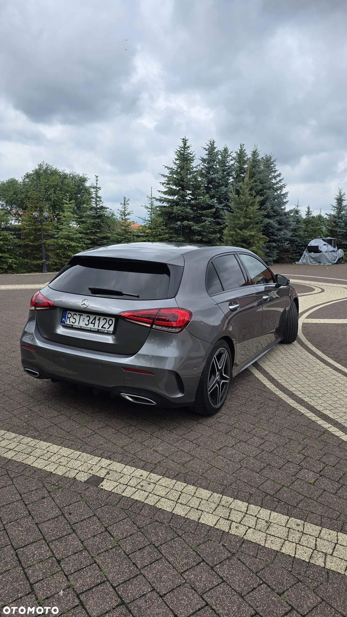Mercedes-Benz Klasa A 220 4-Matic AMG Line 7G-DCT - 3