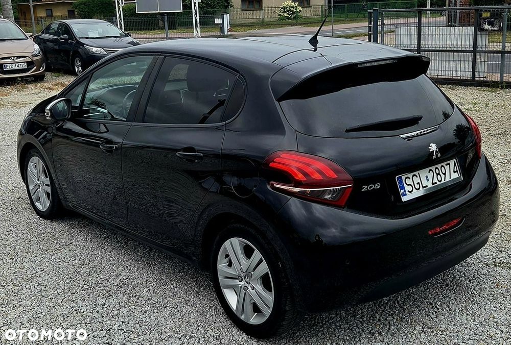Peugeot 208 - 30
