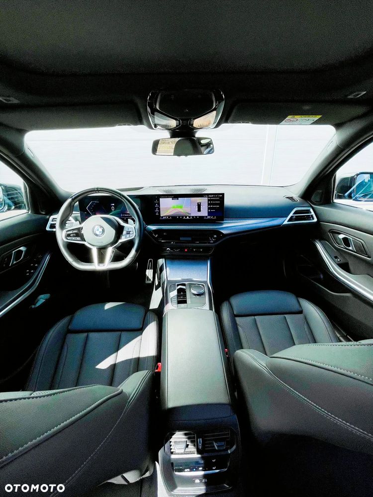 BMW Seria 3 320d xDrive MHEV M Sport sport - 32
