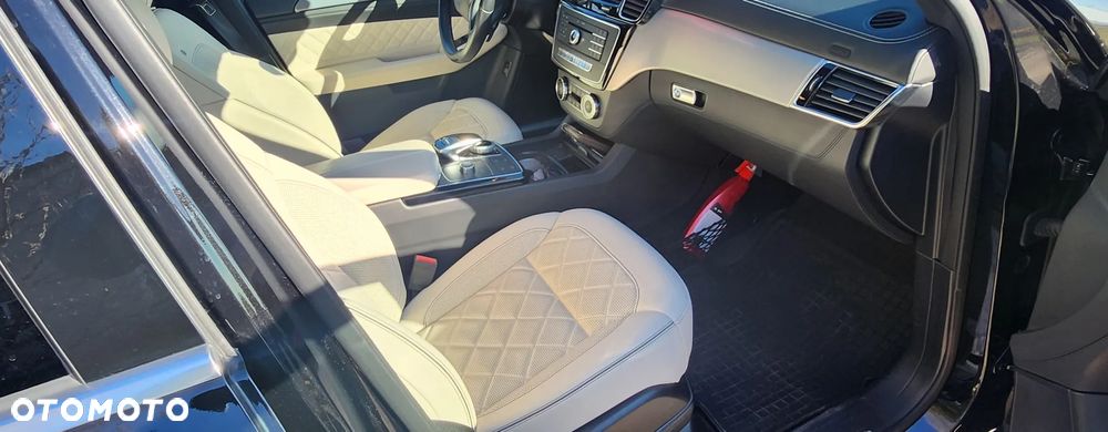 Mercedes-Benz GLE - 13