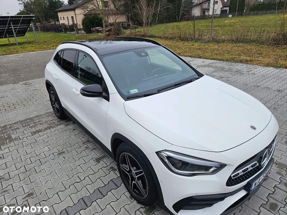 Mercedes-Benz GLA 200 AMG Line - 2
