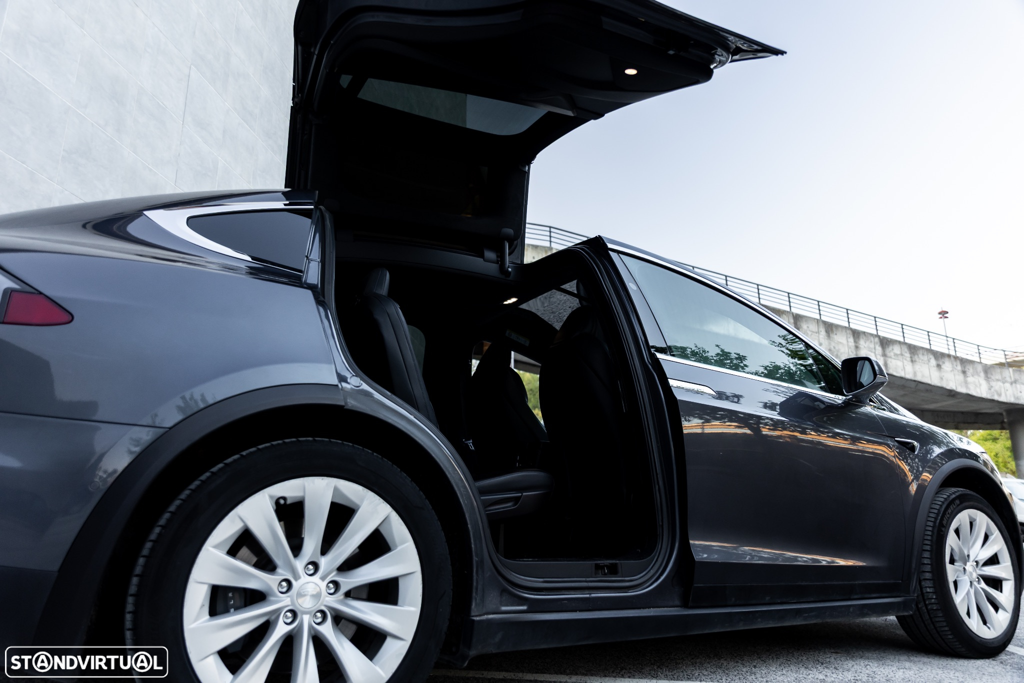 Tesla Model X Long Range - 8