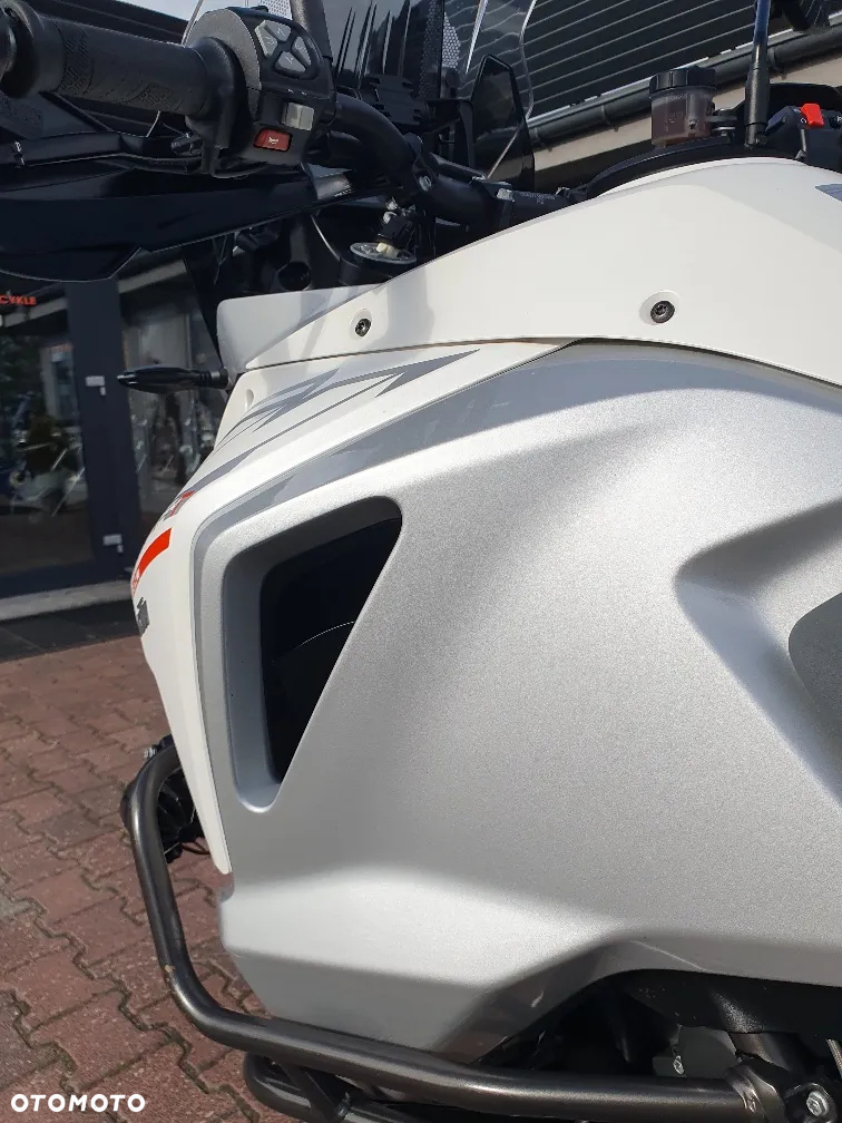 KTM Adventure - 10