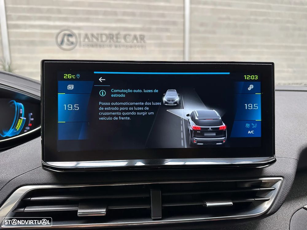 Peugeot 3008 225 e-EAT8 Allure Pack - 33