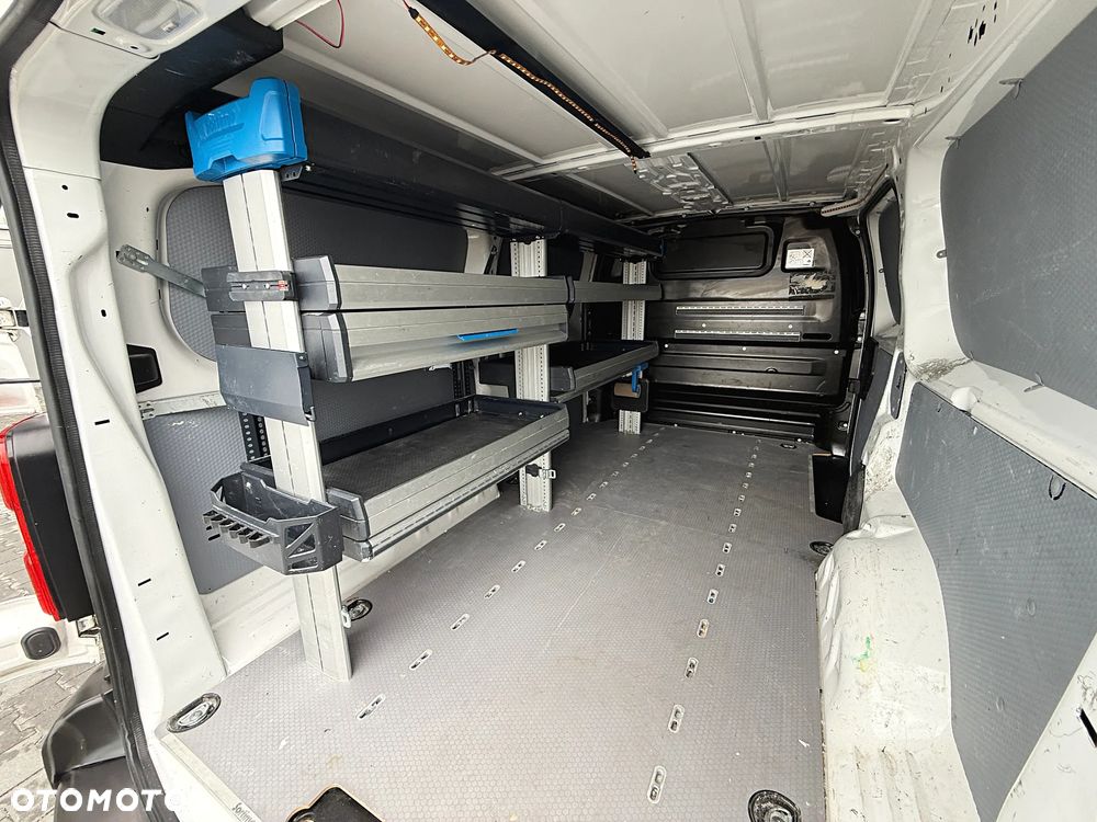 Opel Vivaro - 33