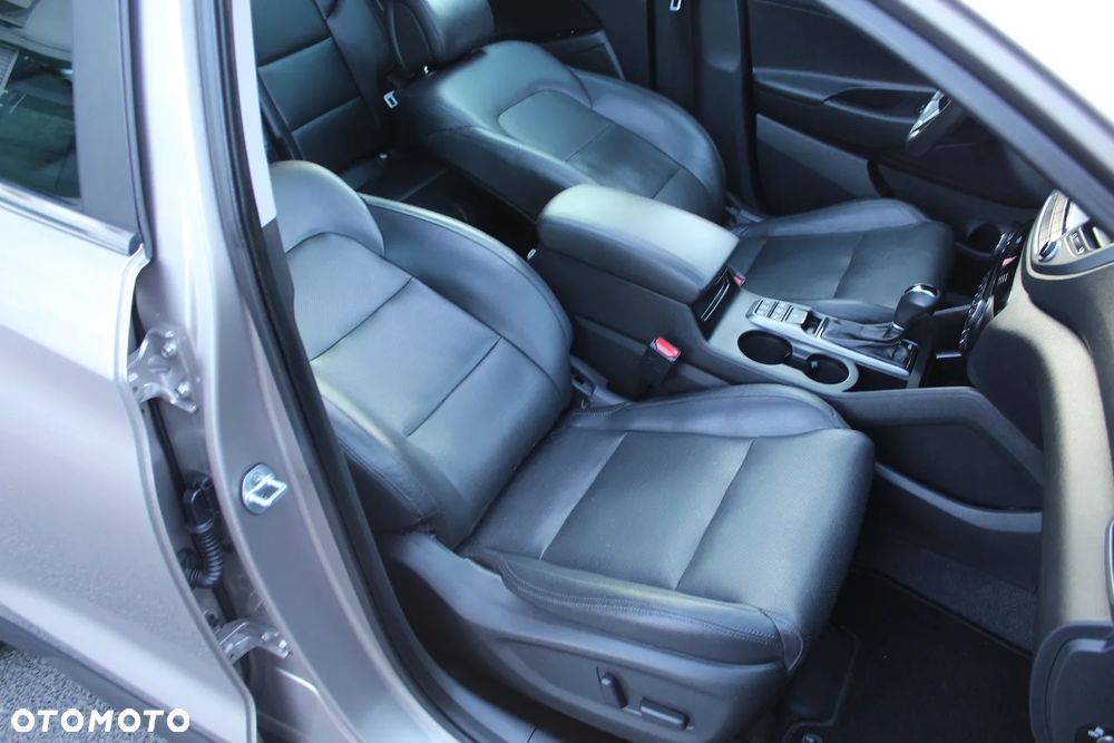 Hyundai Tucson 2.0 CRDI Premium 4WD - 25