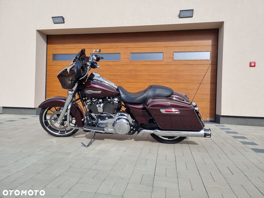 Harley-Davidson Touring Street Glide - 29