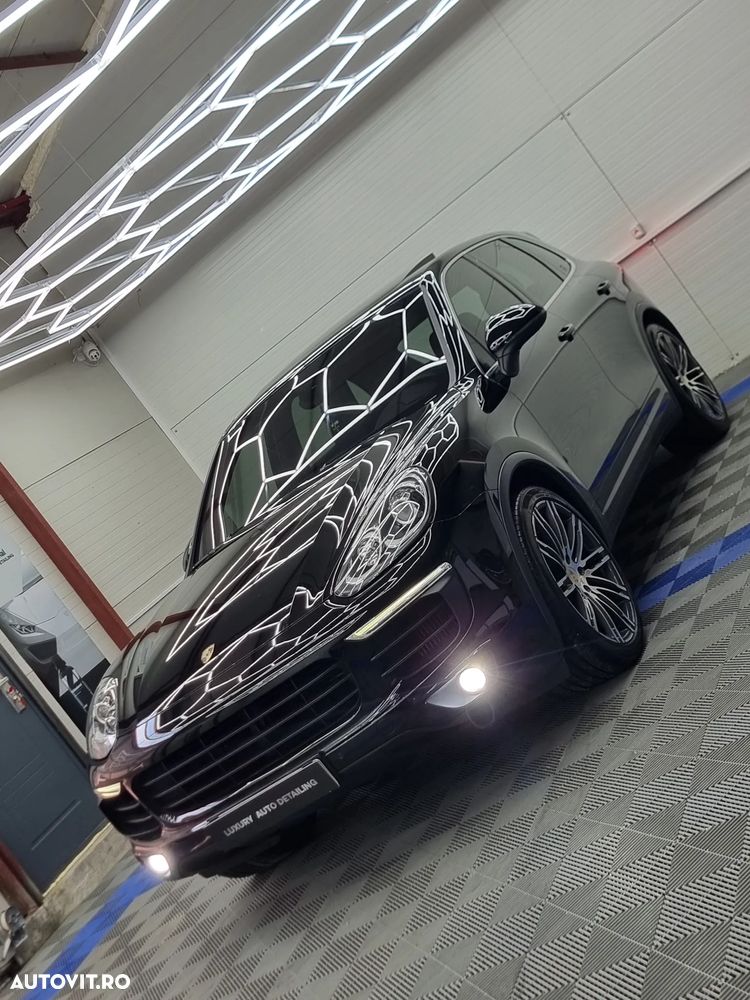 Porsche Cayenne - 15